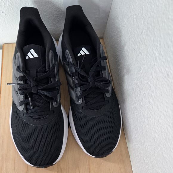 Adidas ULTRABOUNCE Running Men's Shoes Black/White HP5796 - Picture 5 of 12